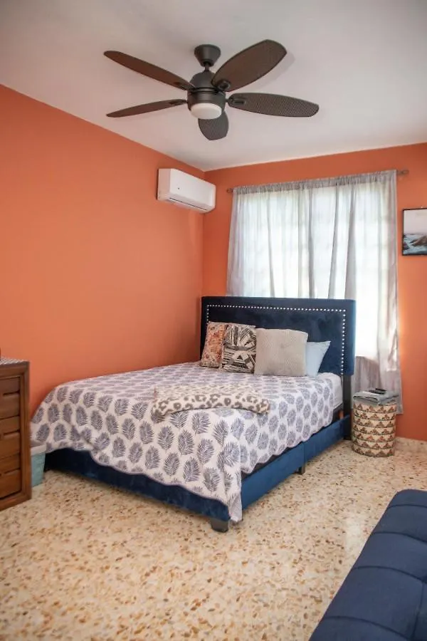 Сasa de vacaciones 2-Bedroom House In Rincón